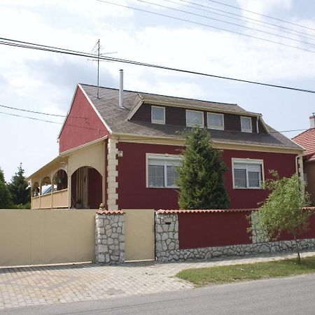 Erdos Apartments Mosonmagyarovar Luaran gambar